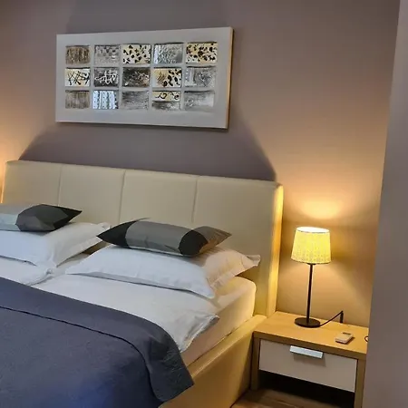 Amalia Apartment *