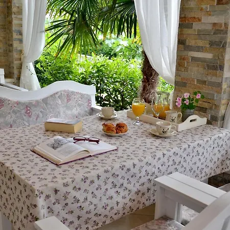 Amalia Apartment